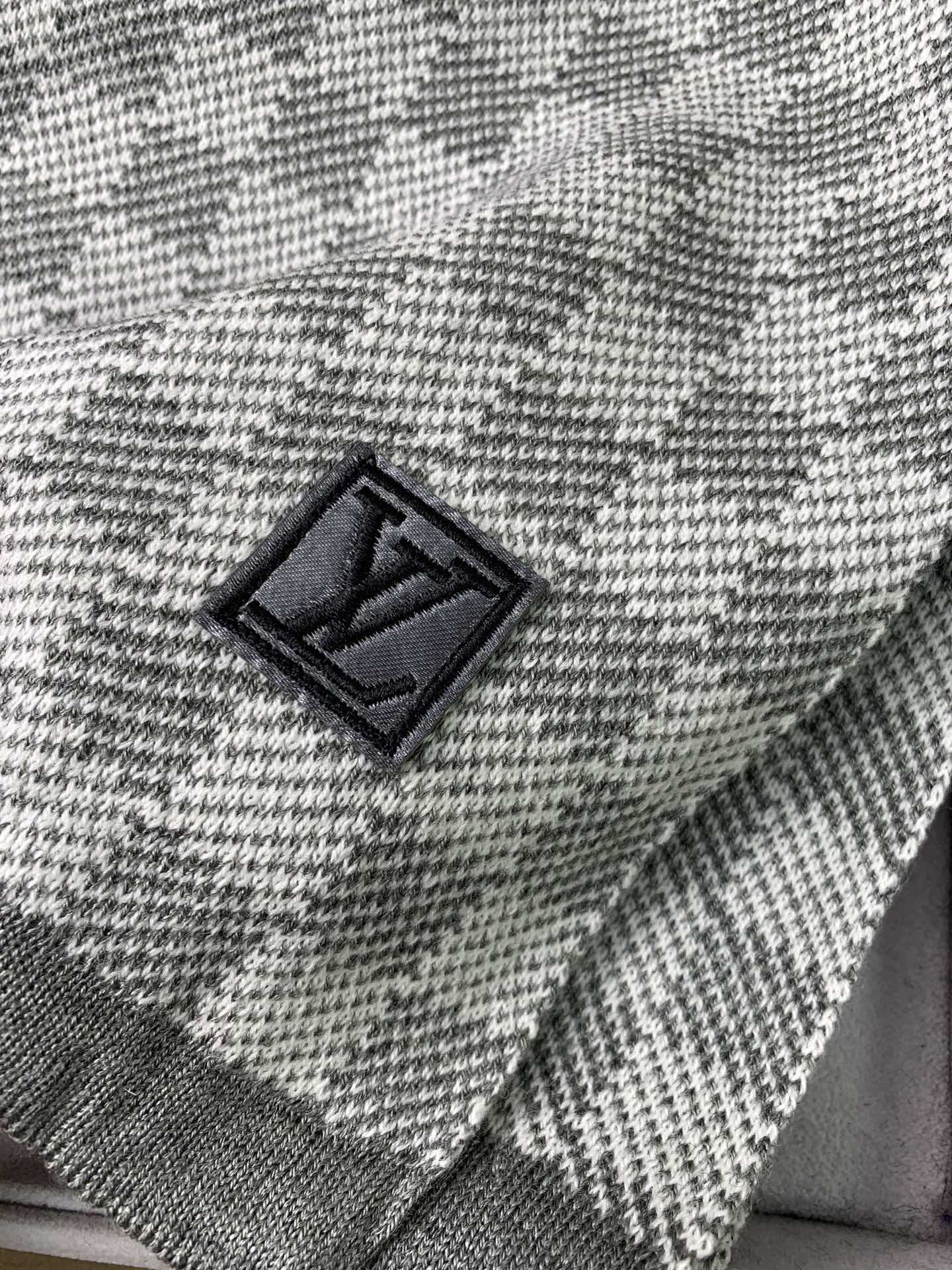 Louis Vuitton Scarf